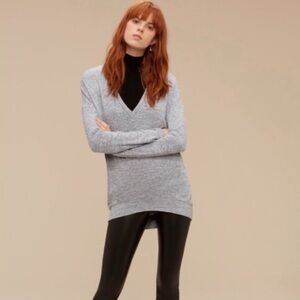 ARITZIA || Wilfred Free V-Neck Sweater Size Small in *Cream*